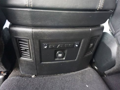 Used 2018 RAM 1500 Limited image 16