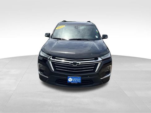 Used 2023 Chevrolet Traverse LT w/ Rear Camera Mirror Package AWD/4WD image 10