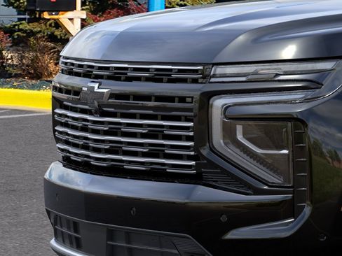 New 2026 Chevrolet Suburban High Country AWD/4WD image 37