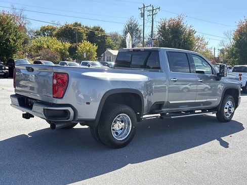 New 2026 Chevrolet Silverado 3500 High Country image 9