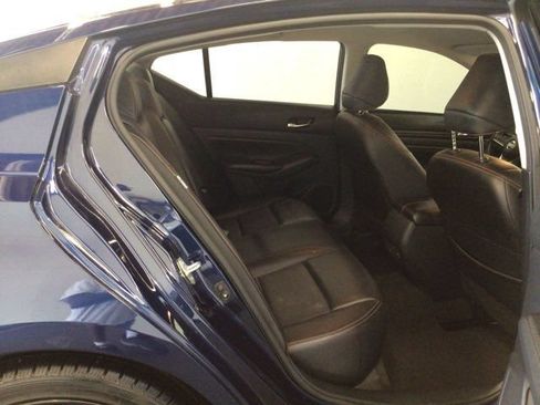 Used 2022 Nissan Altima 2.5 SR FWD image 16