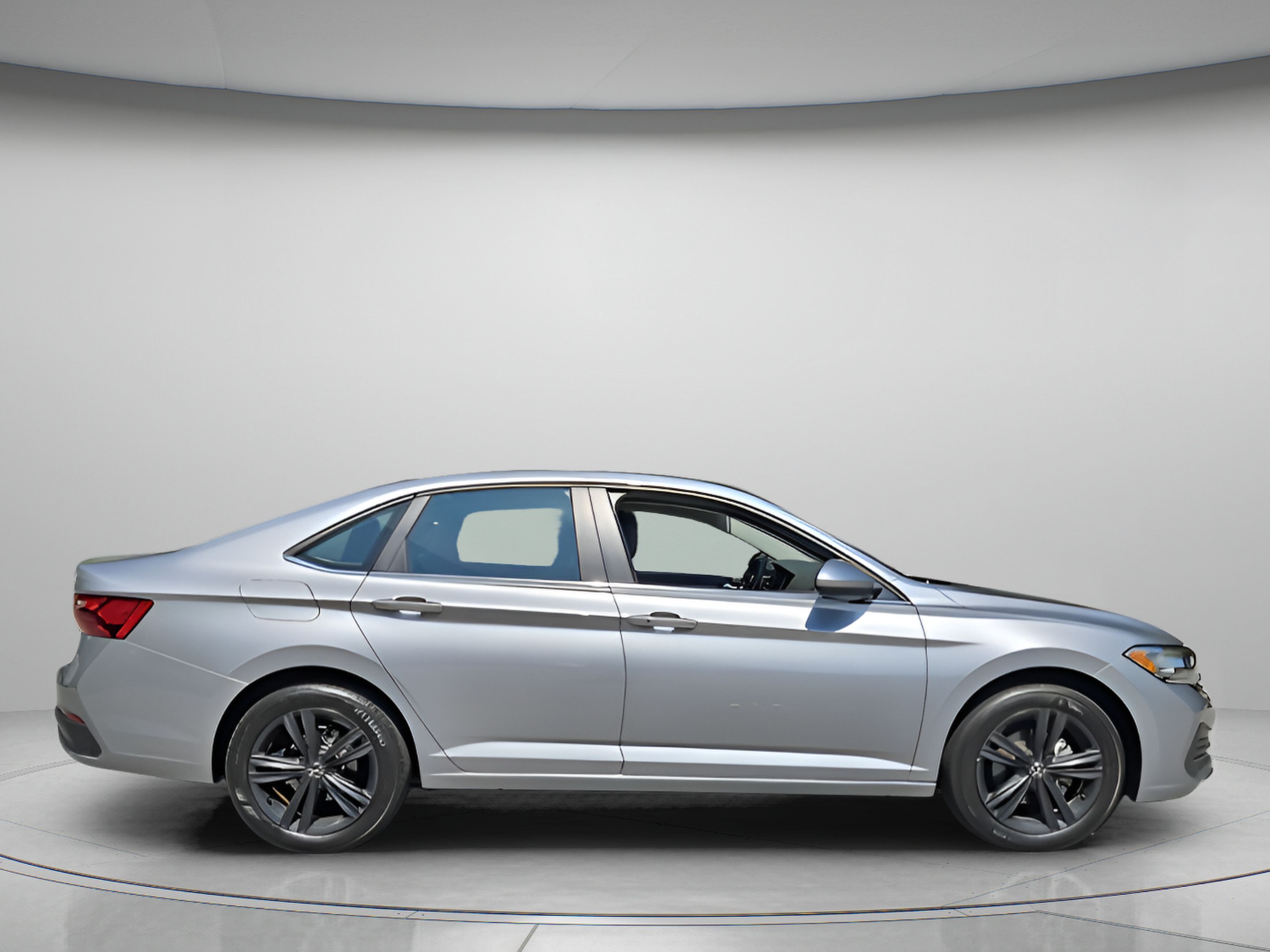 Used 2024 Volkswagen Jetta SE w/ Panoramic Sunroof Package FWD image 6
