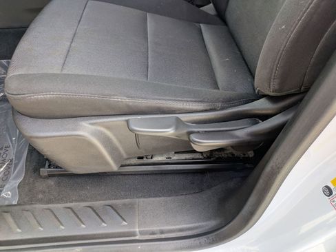 Used 2024 Chevrolet Colorado W/T RWD image 22