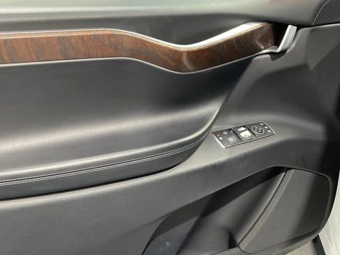 Used 2016 Tesla Model X 90D image 12