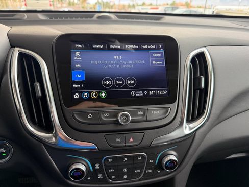 Used 2024 Chevrolet Equinox LT image 10