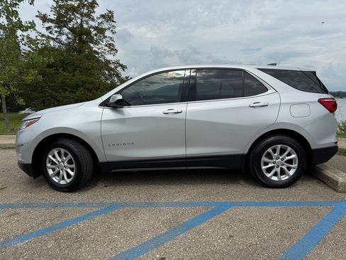 Used 2018 Chevrolet Equinox LT FWD image 8