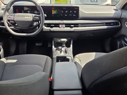 Used 2025 Kia K4 FWD image 8