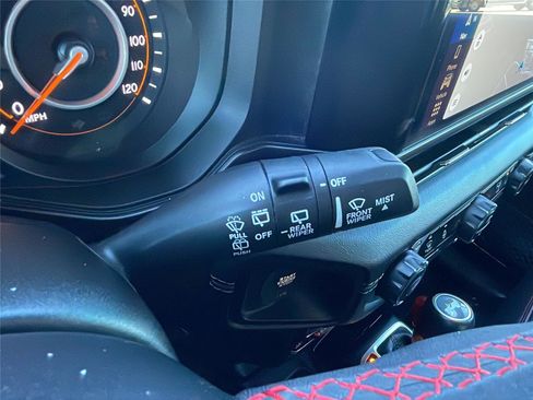 Used 2024 Jeep Wrangler Unlimited Rubicon w/ Technology Group image 25