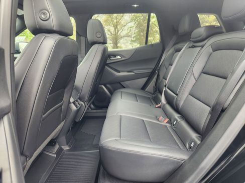 New 2026 Chevrolet Equinox LT w/ Convenience Package II FWD image 21