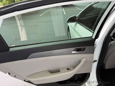 Used 2019 Hyundai Sonata SE FWD image 15