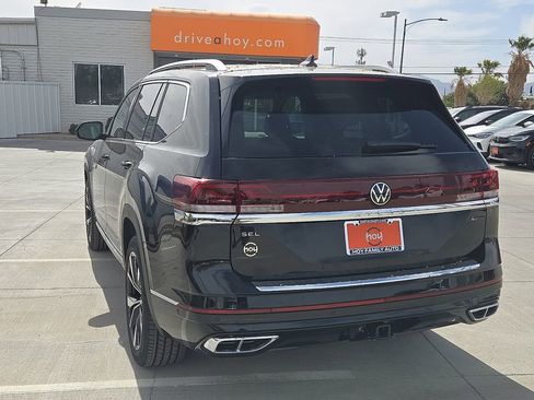 Certified 2025 Volkswagen Atlas SEL Premium R-Line AWD/4WD image 9