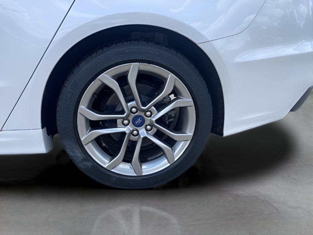 Used 2019 Ford Fusion SEL FWD image 24