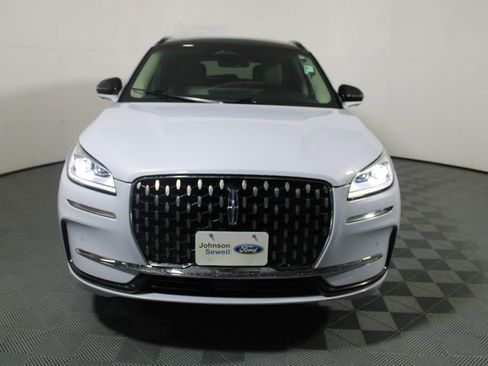 Used 2025 Lincoln Corsair Grand Touring w/ Equipment Group 301A image 3