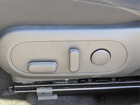 Certified 2024 Hyundai Kona SEL FWD image 19