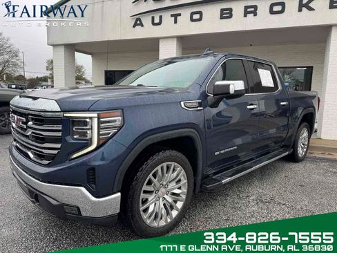 Used 2022 GMC Sierra 1500 SLT w/ SLT Premium Package image 2
