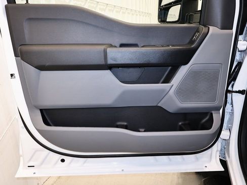 New 2026 Ford F550 4x4 Regular Cab Super Duty image 9