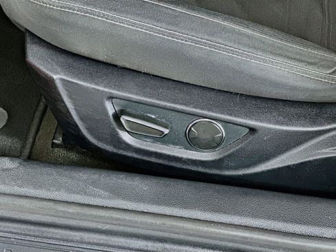 Used 2015 Ford Mustang Coupe RWD image 20