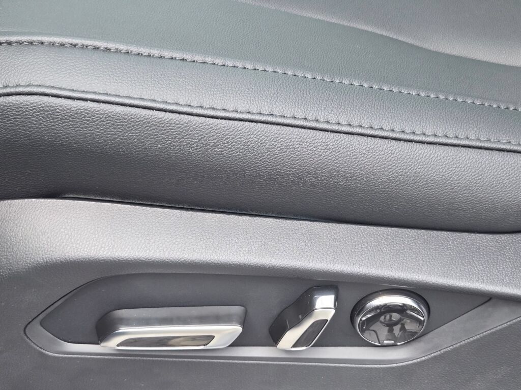 New 2026 Acura MDX SH-AWD image 32