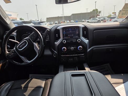 Used 2019 GMC Sierra 1500 SLT w/ SLT Premium Plus Package AWD/4WD image 13