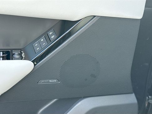 New 2026 Land Rover Range Rover Velar S image 23