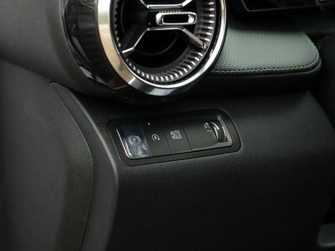 New 2026 Chevrolet Equinox LT image 11