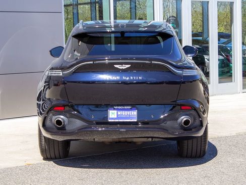 Used 2022 Aston Martin DBX AWD/4WD image 9