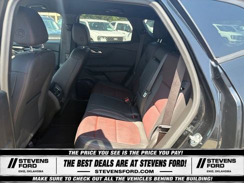 Used 2025 Chevrolet Blazer RS FWD image 34