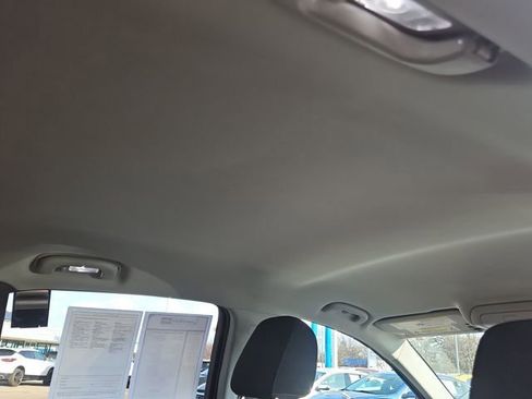 Used 2024 Chevrolet Equinox LT image 16