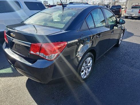 Used 2014 Chevrolet Cruze LS image 3