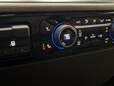 Used 2022 Chevrolet Silverado 1500 LT w/ Protection Package image 22