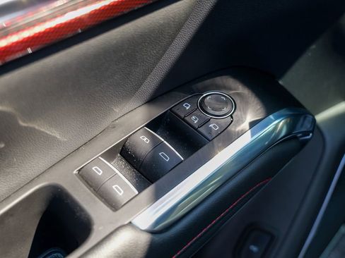 Used 2024 Chevrolet Traverse RS w/ LPO, Floor Liner Package image 19