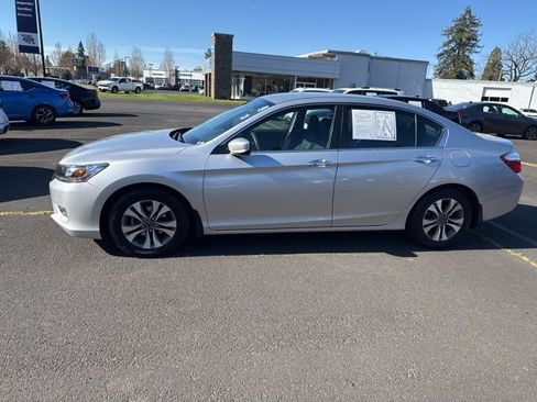 Used 2014 Honda Accord LX image 2