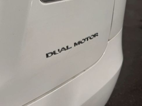 Used 2021 Tesla Model S AWD image 9