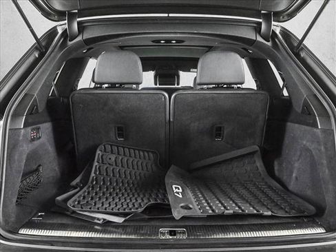 Used 2019 Audi Q7 3.0T Prestige w/ Prestige Package image 6