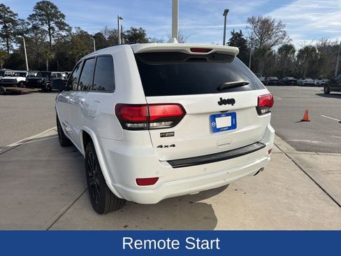 Used 2018 Jeep Grand Cherokee Altitude image 6