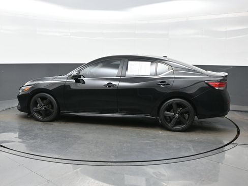 Used 2022 Nissan Sentra SR w/ Midnight Edition image 3