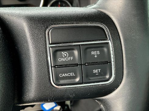 Used 2018 Jeep Wrangler Unlimited Sport w/ Connectivity Group image 13