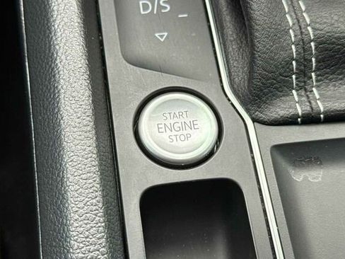 Certified 2023 Volkswagen Atlas Cross Sport SE w/ Panoramic Sunroof Package image 23