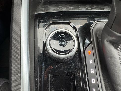 Used 2024 Chevrolet Colorado Trail Boss image 21