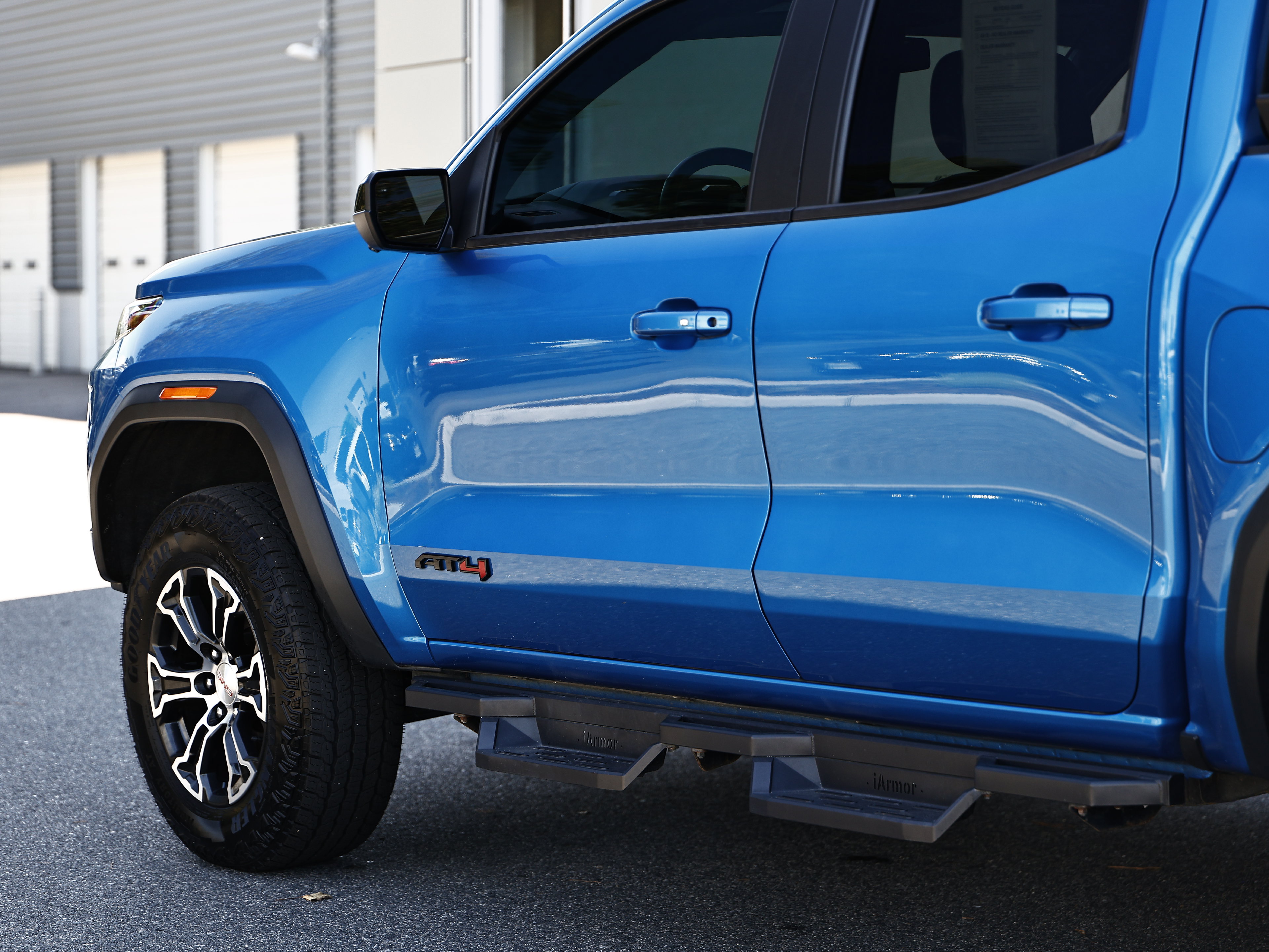Used 2023 GMC Canyon AT4 w/ AT4 Premium Package AWD/4WD image 11