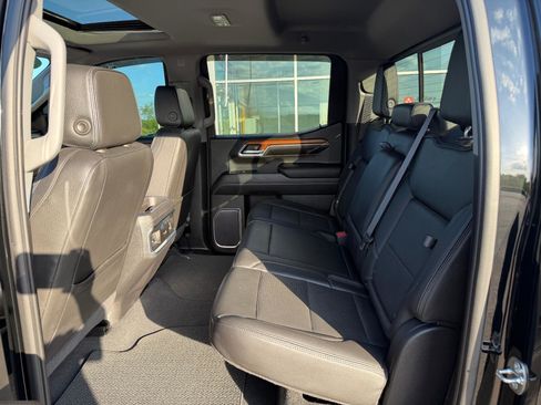 Certified 2022 GMC Sierra 1500 Denali w/ Denali Reserve Package AWD/4WD image 17