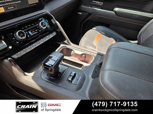 Used 2024 GMC Sierra 1500 AT4 w/ Technology Package AWD/4WD image 20