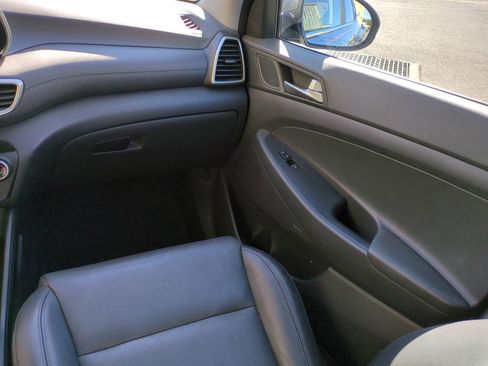 Used 2021 Hyundai Tucson Limited image 17