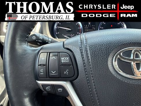 Used 2015 Toyota Highlander Limited Platinum AWD/4WD image 14