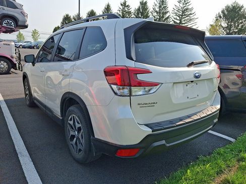 Used 2021 Subaru Forester Premium w/ Popular Package #1 AWD/4WD image 4