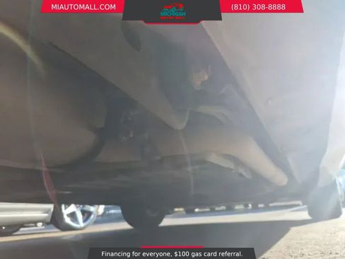 Used 2014 Dodge Grand Caravan SXT w/ UConnect Hands-Free Group FWD image 16