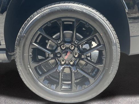 New 2026 GMC Yukon Denali RWD image 11