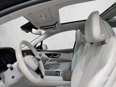 Certified 2023 Mercedes-Benz EQS 580 4MATIC SUV image 11