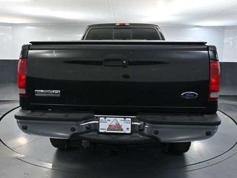 Used 2005 Ford F350 Lariat AWD/4WD image 5