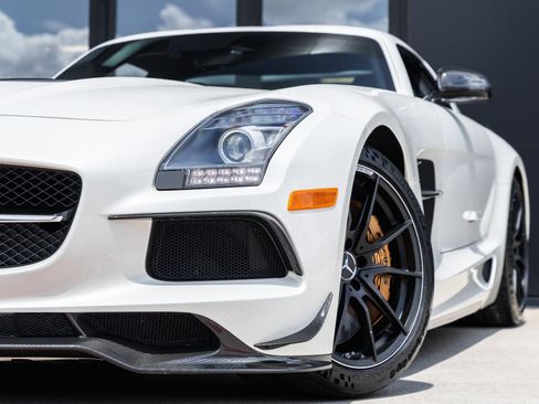 Used 2014 Mercedes-Benz SLS AMG Black Series image 24